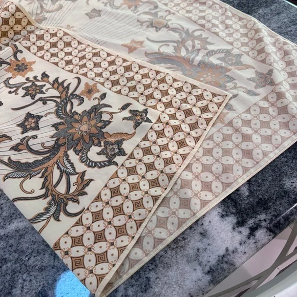 Gorgeous 35 Inch Square Scarf - Picture 15 of 15